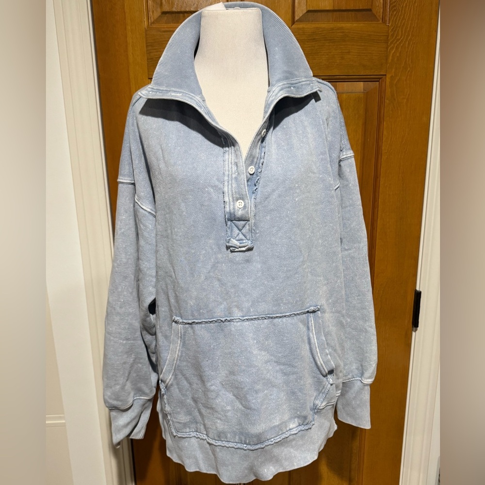 aerie woman’s  Washed Light Blue Pullover Sweater